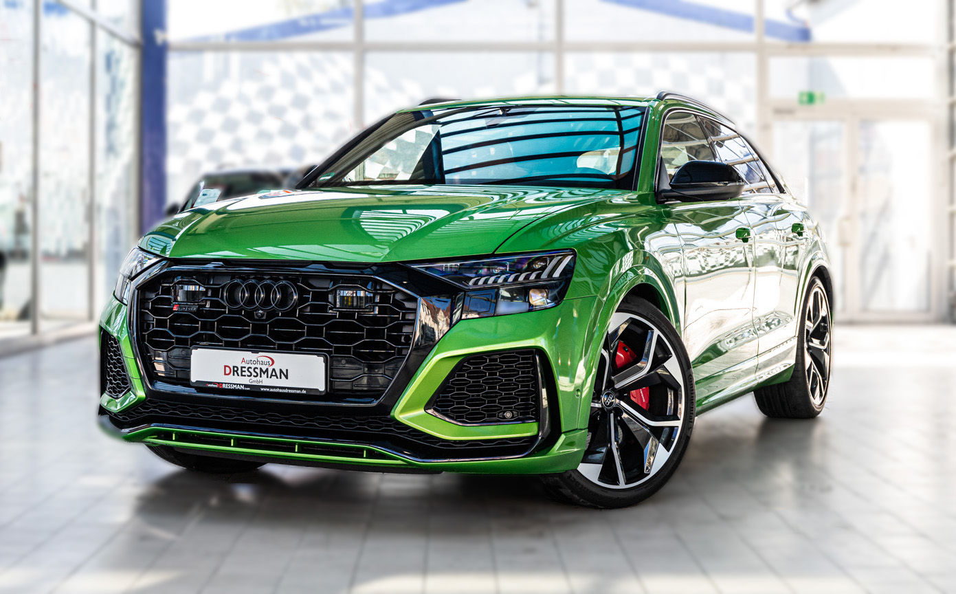 Audi RSQ8 Grün von Autohaus Dressman